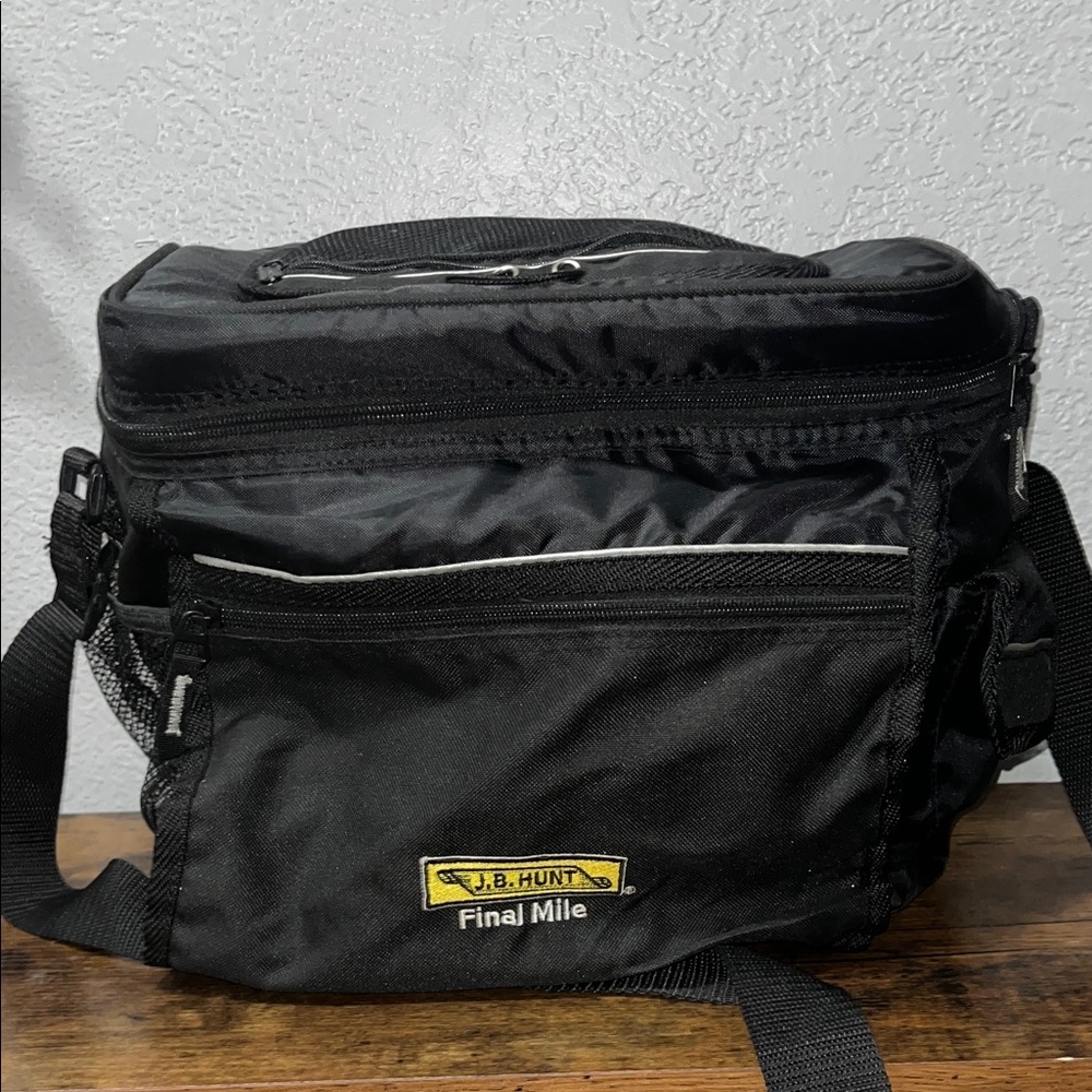Lunch Bag/ JB Hunt Final Mile. Great Condition